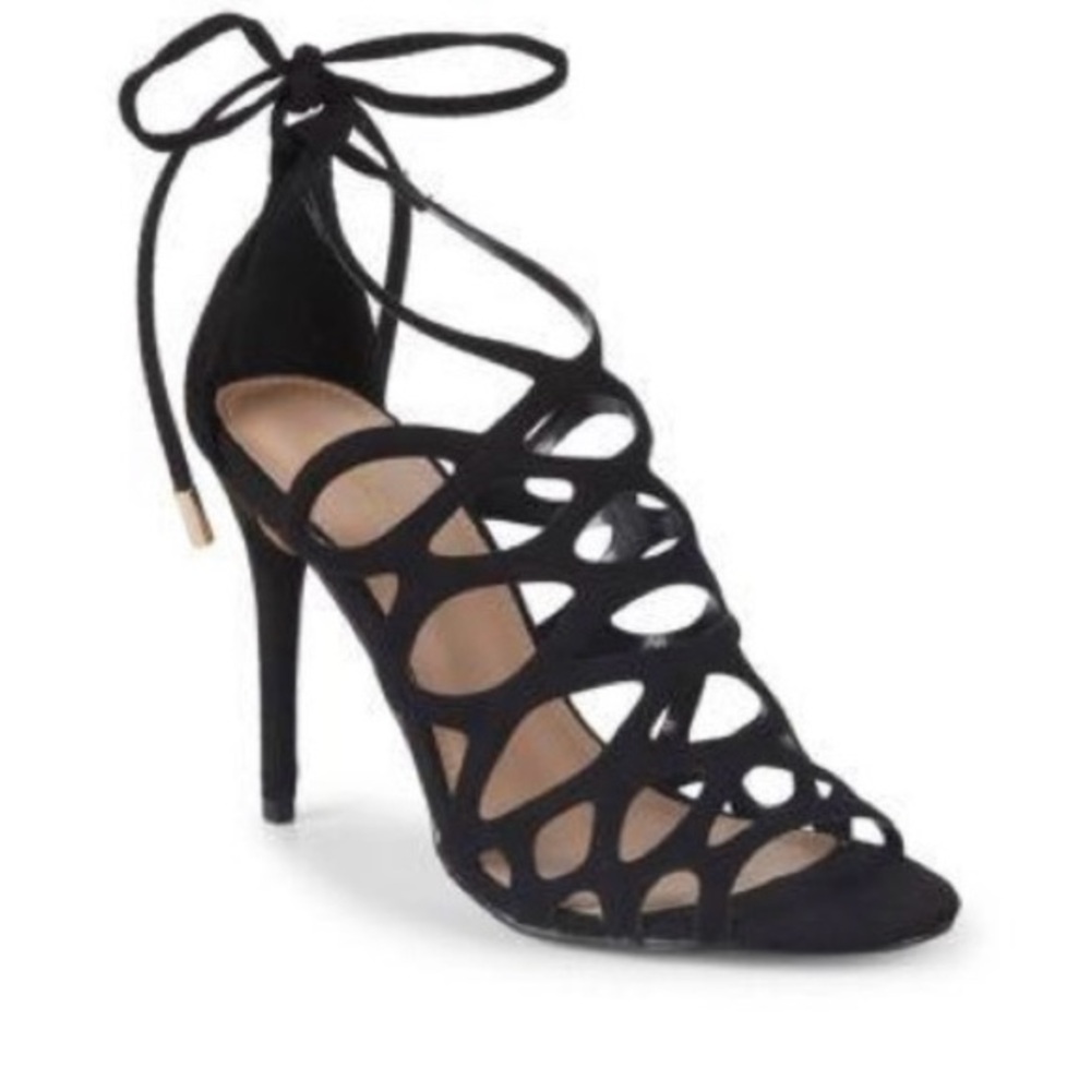 BCBGeneration black heels 💋